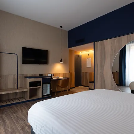 Boutique Hotel Cordial La Peregrina-3